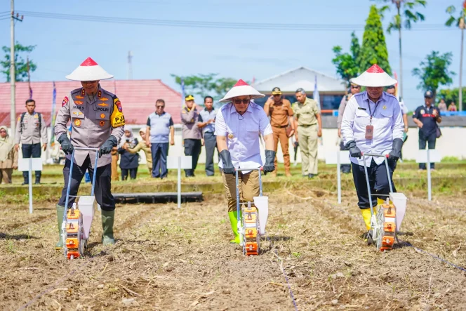 
					Kolaborasi Pemprov Jatim dan Polda, Langkah Nyata Wujudkan Swasembada Jagung
