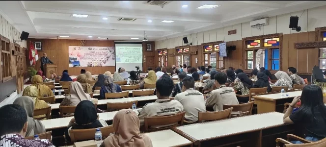 
					Minat Mahasiswa Asing Belajar Bahasa dan Budaya Indonesia di STIE Malangkuçeçwara Meningkat