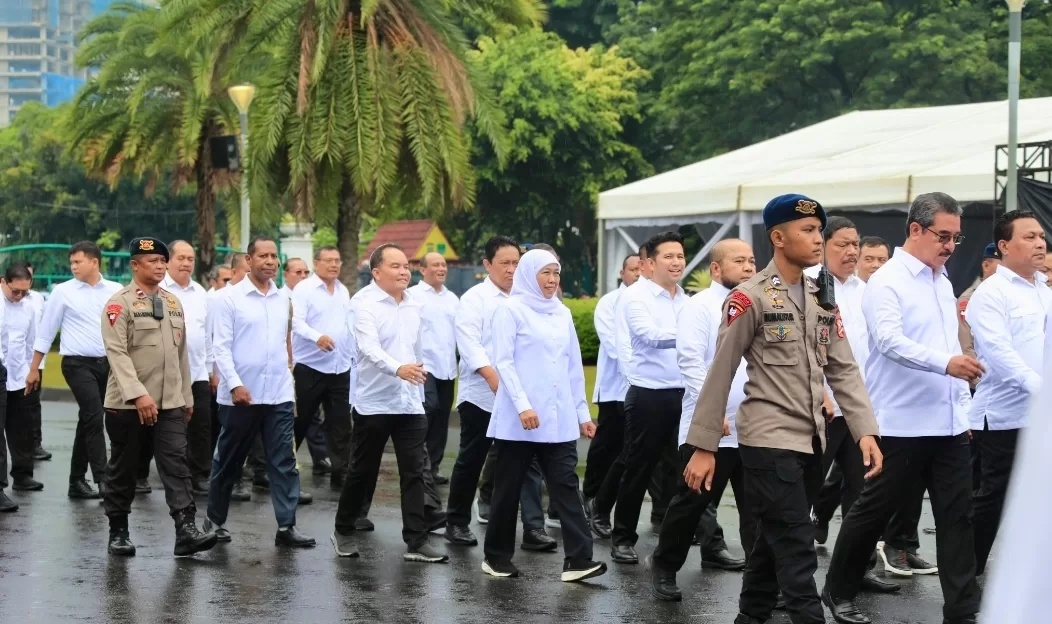 Khofifah-Emil Antusias Ikuti Gladi Bersih Pelantikan, Langsung Tancap Gas dengan Rakor Usai Dilantik