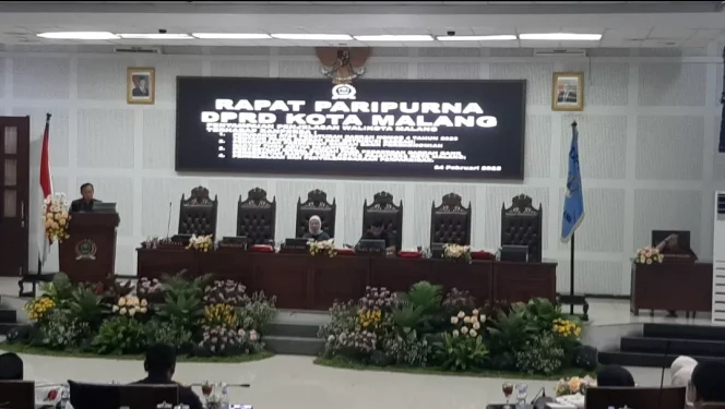 
					Rapat Paripurna DPRD Kota Malang. (Shelly/VOJ)