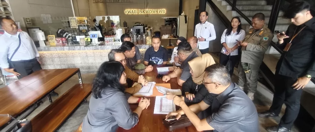 Komisi A DPRD Kota Malang Sidak WARUNKWOWKWB, Cek Perizinan dan Penjualan Minol