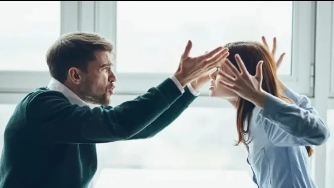 
					Bekerja di Perusahaan yang Sama, Kenapa Suami Istri Sering Alami Miss Communication?