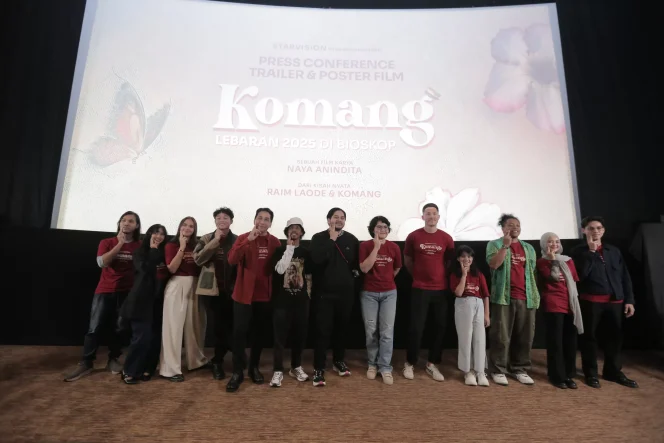 
					Dari Lagu ke Layar Lebar, ‘Komang’ Hadirkan Romansa Raim Laode dan Komang Ade