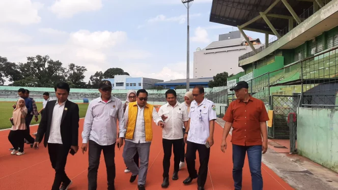 
					Komisi D DPRD Kota Malang turun langsung ke sejumlah venue pertandingan, termasuk Stadion Gajayana. (Shelly/VOJ)