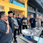 Tinjau Anjungan Air Siap Minum Tugu Tirta, Komisi A DPRD Jawa Timur Sebut Layak Jadi Percontohan Daerah Lain
