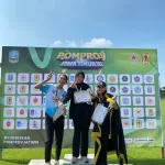 Raih Emas di POMPROV Jatim 2025, Mahasiswi STIE Malangkuçeçwara Buktikan Bakatnya di Lompat Jauh