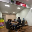 Firdaus Akbar saat mendatangi Disnaker Kota Malang untuk mengadukan permasalahan ketenagakerjaan yang tengah ia alami