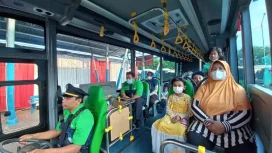 Penumpang TransJatim. (Dishub Jatim)