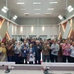 Suara kritis datang dari kampus. Sebanyak 32 dekan Fakultas Hukum Perguruan Tinggi Negeri (PTN) di seluruh Indonesia menyatukan sikap lewat Deklarasi Seruan Kebangsaan.