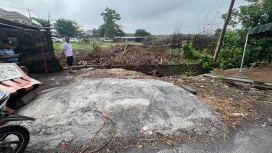 Lokasi pohon beringin yang kini telah dicor pasca ditebang