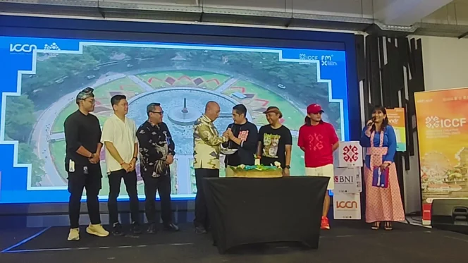
					Festival Mbois ke-10 resmi dibuka, menjadi penanda satu dekade perjalanan “Lebaran Ekraf” Kota Malang, ajang yang tiap tahun mempersatukan para kreator lintas bidang.