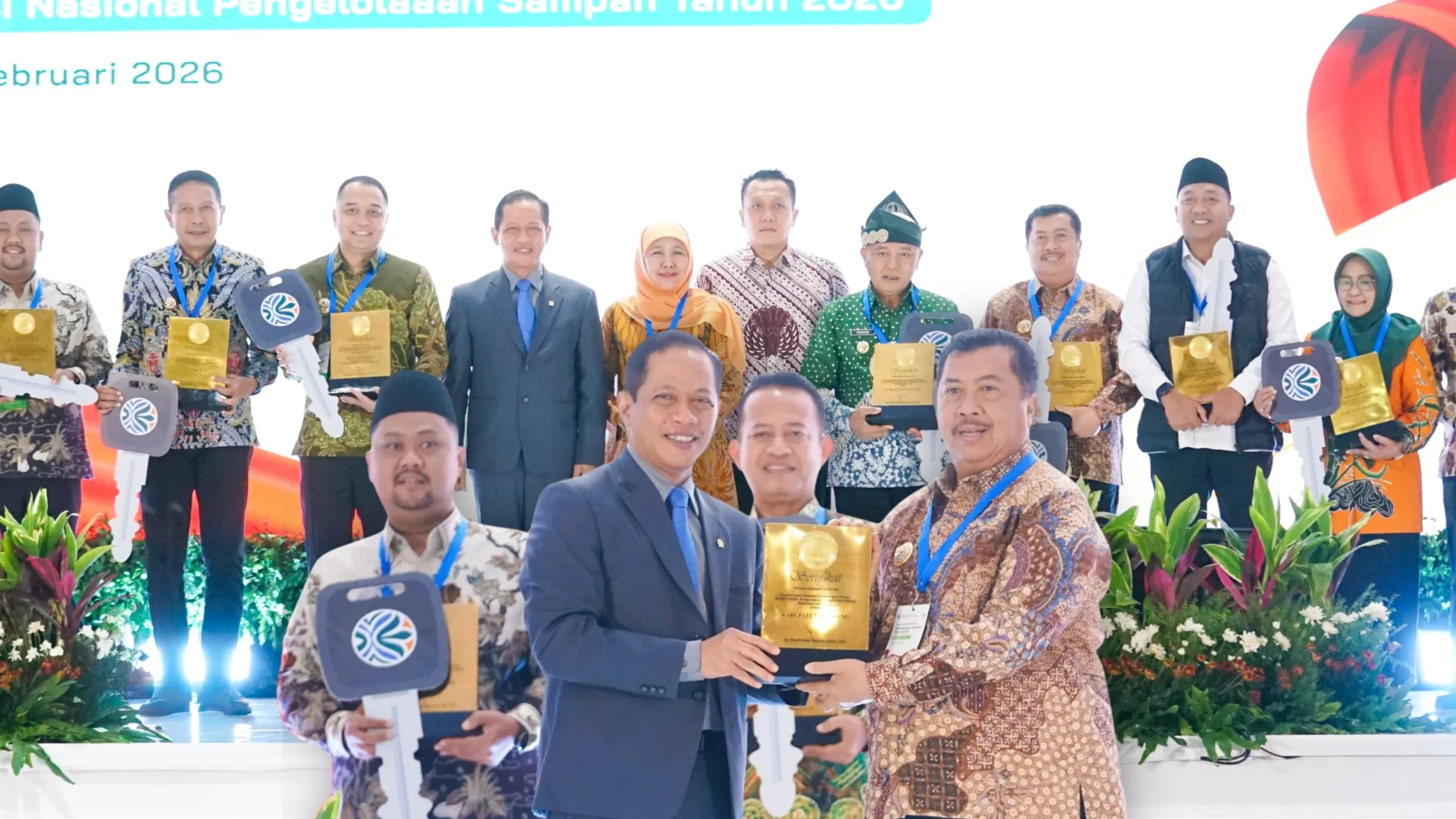Bapak Inovasi Digital Warsubi Antar Jombang Masuk 16 Besar Nasional Pengelolaan Sampah 2026 Bapak Inovasi Digital Warsubi Antar Jombang Masuk 16 Besar Nasional Pengelolaan Sampah 2026