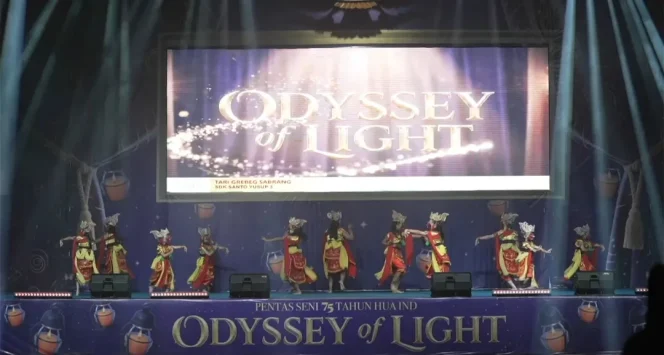 
					Pentas Seni 75 Tahun Kolese Santo Yusup, 5.000 Lebih Hadir Rayakan “Odyssey of Light”