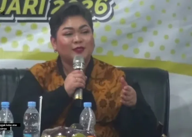 
					Maulina Pia Wulandari, akademisi komunikasi dari dalam sebuah diskusi publik bertajuk Malang Kehilangan Arah Ketika Kota Pendidikan dan Budaya Tergeser oleh Industri Hiburan Malam di Universitas Widyagama Malang.