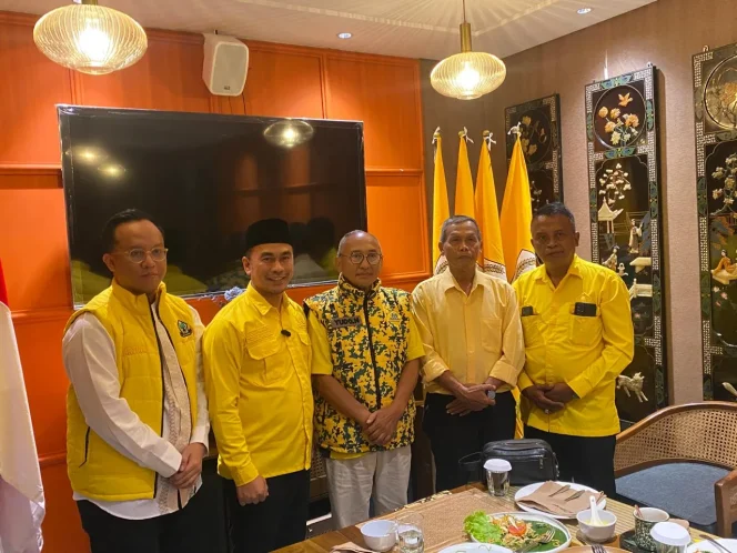 
					Petuah Senior Jadi Arah Baru Golkar Kota Malang, Djoko Prihatin Tekankan Konsolidasi dan Rekonsiliasi Internal