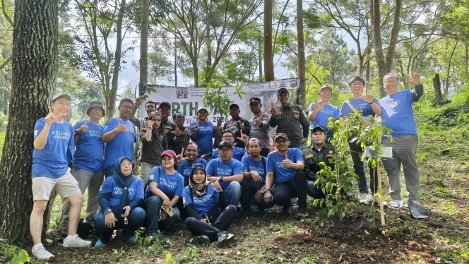 
					Williams Sonoma Indonesia dalam Aksi peringatan Earth Day 2026 di kawasan Coban Rais, Desa Oro-Oro Ombo, Kota Batu, Jumat, (24/4/2026)