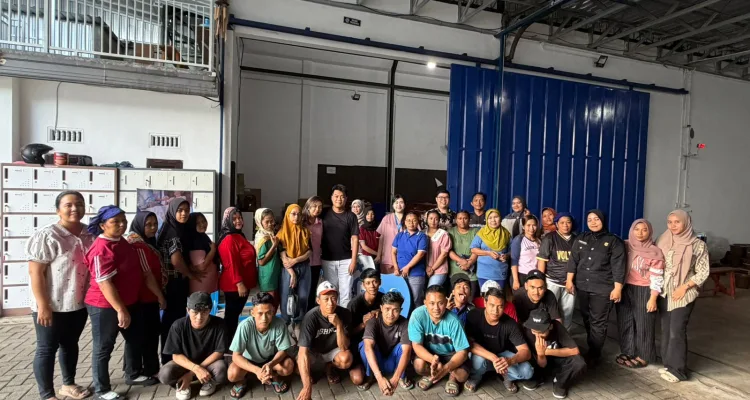 Tingkatkan Efisiensi Kerja, Pabrik Rokok Voltrix Gelar Cek Kesehatan Gratis bagi Buruh di Malang