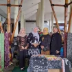 Penyaluran Kredit Usaha Rakyat (KUR) terus dimaksimalkan Bank Rakyat Indonesia Branch Office Batu sebagai langkah memperkuat sektor usaha produktif dan mendorong pertumbuhan ekonomi masyarakat. Hingga April 2026, total penyaluran KUR yang telah direalisasikan mencapai Rp81,782 miliar.