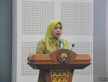 Prof. Dr. Puji Handayati, S.E., M.M., Ak., C.A., C.M.A.

Guru Besar Ilmu Manajemen Ekonomi, Fakultas Ekonomi dan Bisnis (FEB) UM