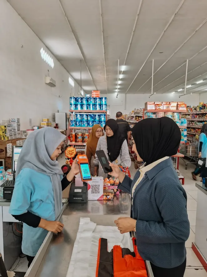 
					BRI Situbondo Percepat Digitalisasi UMKM, 183 Merchant EDC Layani Transaksi Non-Tunai