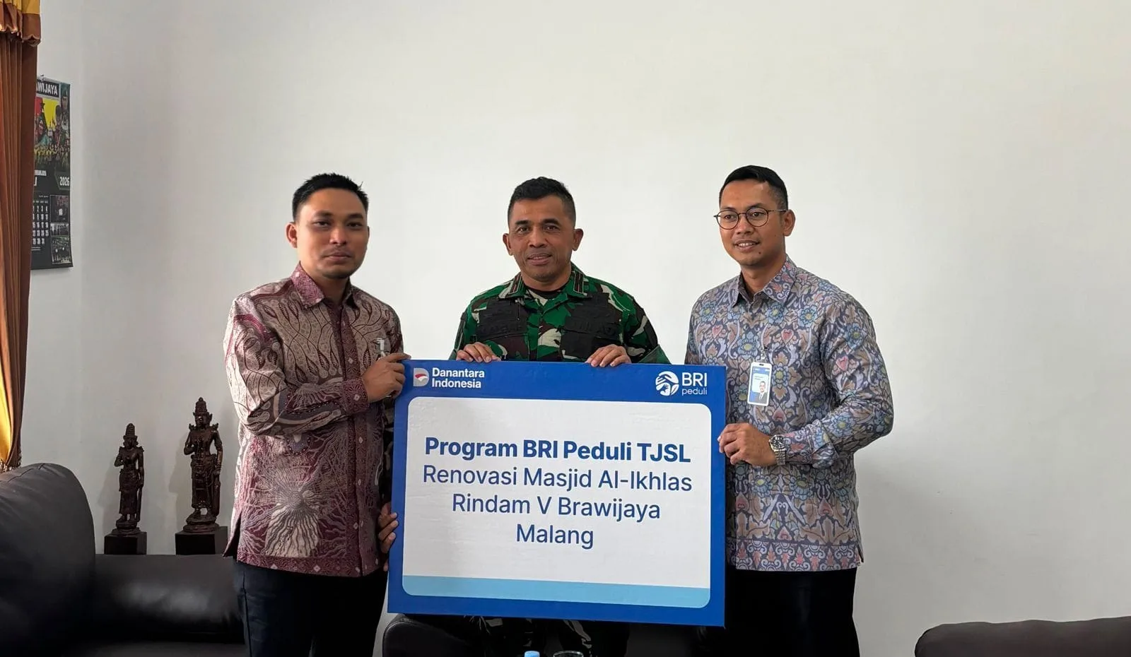 BRI Malang Kawi Salurkan TJSL Rp642 Juta, Fokus Perkuat Pendidikan dan Renovasi Rumah Ibadah