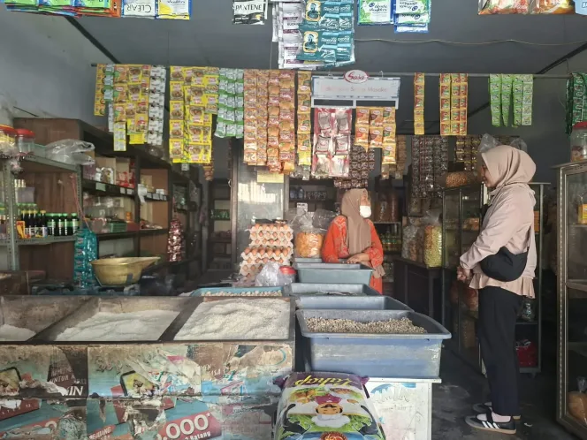 
					Berawal dari Toko Sembako, KUR dan Pendampingan BRI Tulungagung Bantu Triningsih Kembangkan Usaha