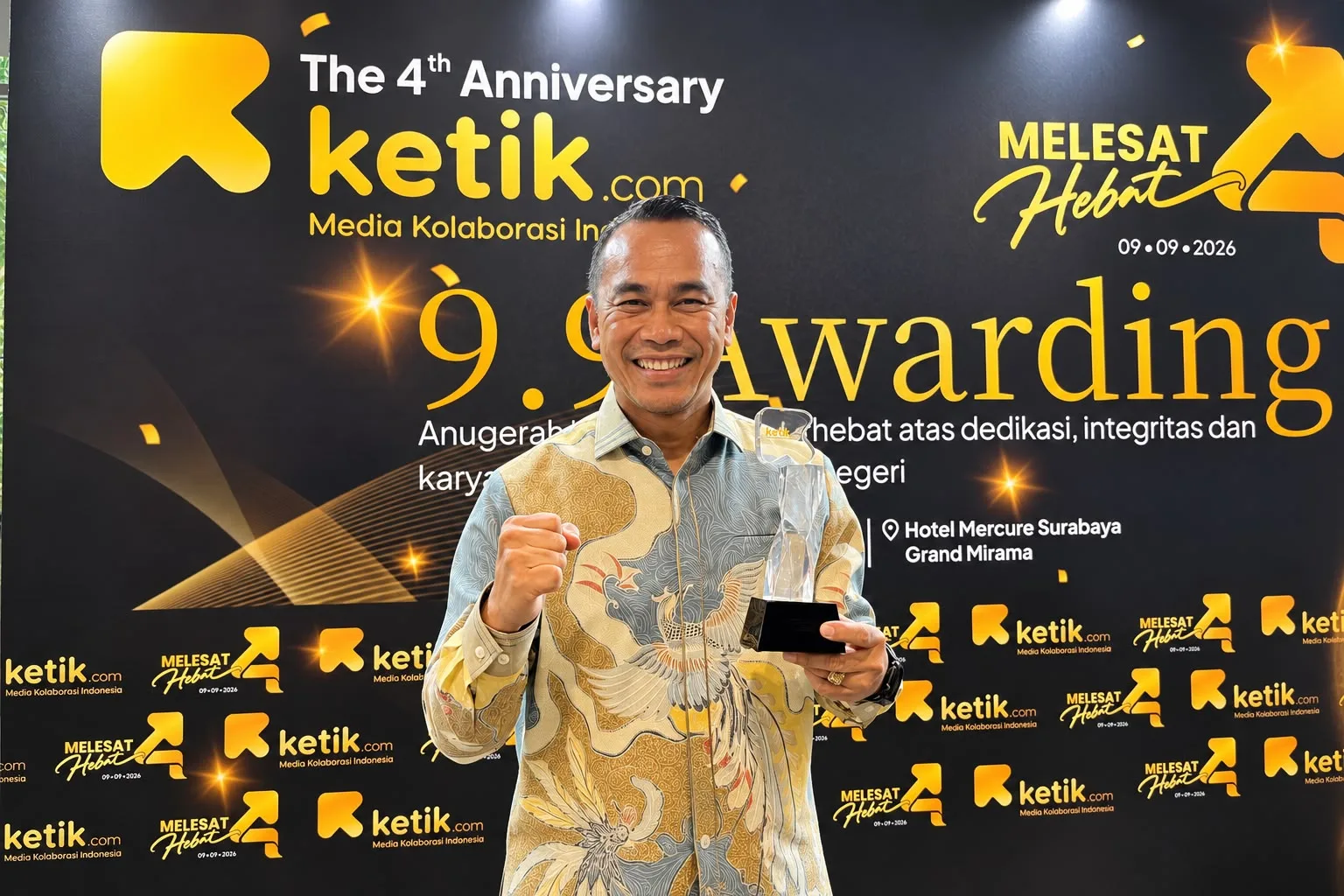 Djoko Prihatin Raih Penghargaan Tokoh Muda Penggerak Demokrasi